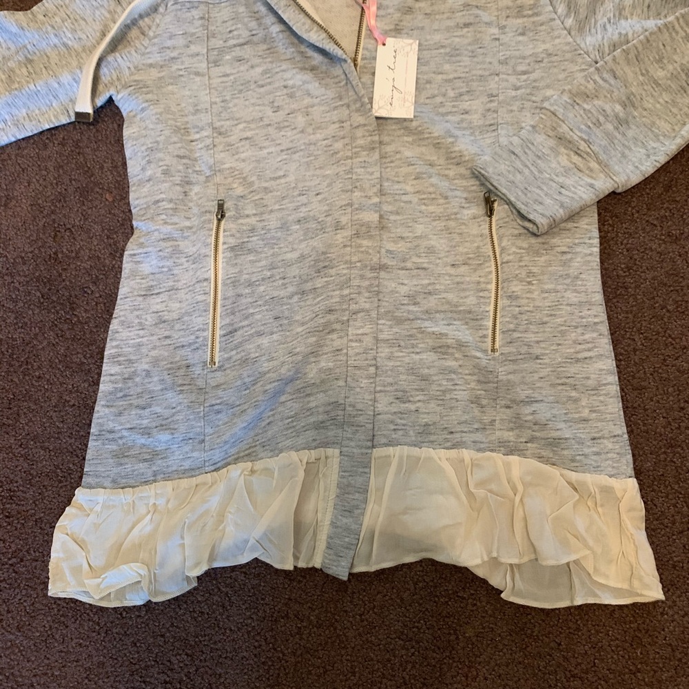 New Evys Tree size small Korey Hoodie Grey
